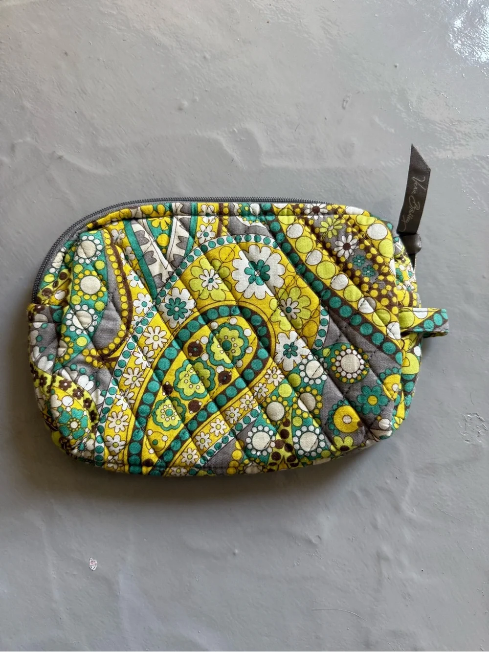Vera Bradley Medium Cosmetic Bag in Lemon Parfait NWOT